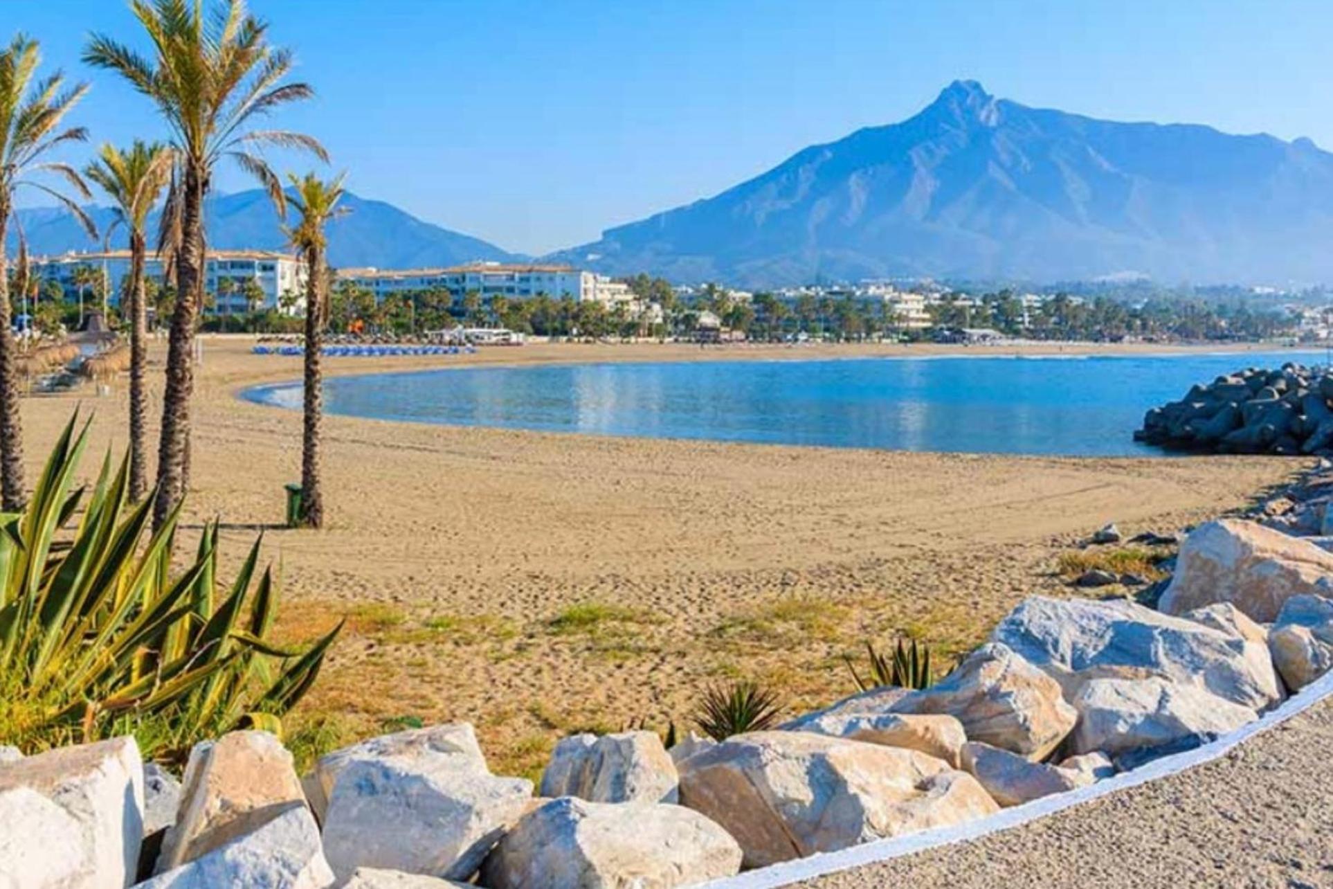 Marbella Beachfront - Beachside Apartment With Stunning Sea Views Экстерьер фото
