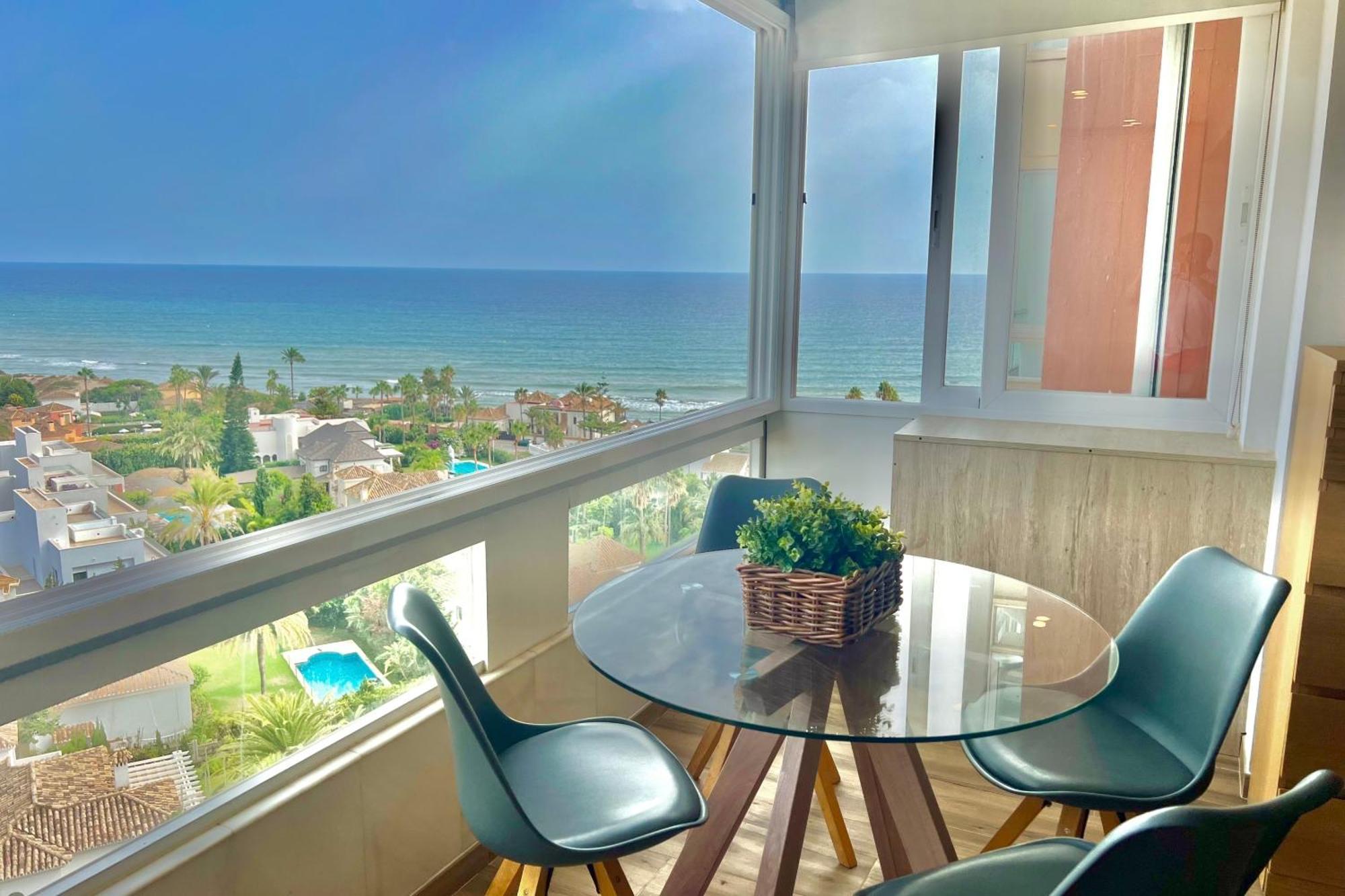 Marbella Beachfront - Beachside Apartment With Stunning Sea Views Экстерьер фото